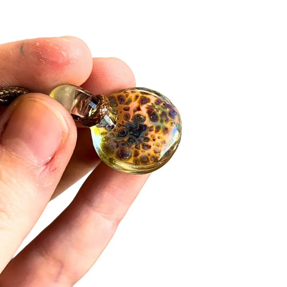 Sea Flower – Handmade Borosilicate Glass Pendant – Gothic Curiosity Accessory - Picture 5 of 7